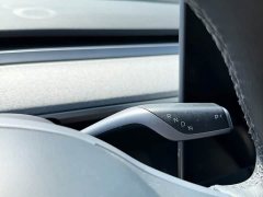 Tesla Model Y Rear-Wheel Drive - ფოტო 12