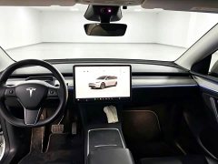 Tesla Model Y Long Range All-Wheel Drive - ფოტო 4