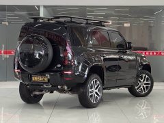 Land Rover Defender 2025 110 3.0T P400 Dark Edition - ფოტო 18