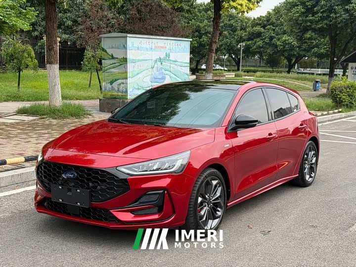 Ford Focus Hatchback EcoBoost 180 Automatic ST Line - ავტომობილი ჩინეთიდან
