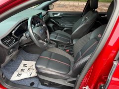 Ford Focus Hatchback EcoBoost 180 Automatic ST Line - ფოტო 12
