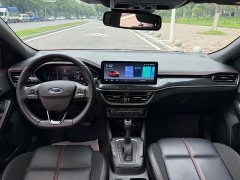 Ford Focus Hatchback EcoBoost 180 Automatic ST Line - ფოტო 15