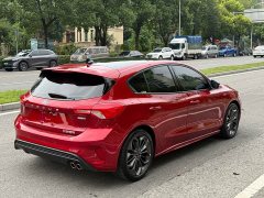 Ford Focus Hatchback EcoBoost 180 Automatic ST Line - ფოტო 5