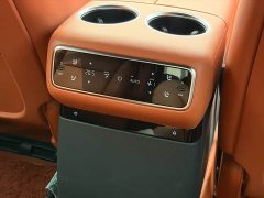 Li Auto L8 Max - ფოტო 17