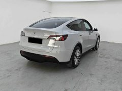 Tesla Model Y Long Range All-Wheel Drive - ფოტო 9