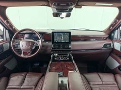 Lincoln Navigator 2020 Presidential Series 3.5T - ფოტო 10