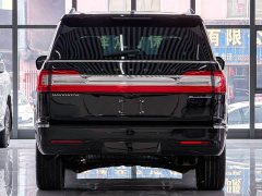 Lincoln Navigator 2020 Presidential Series 3.5T - ფოტო 3