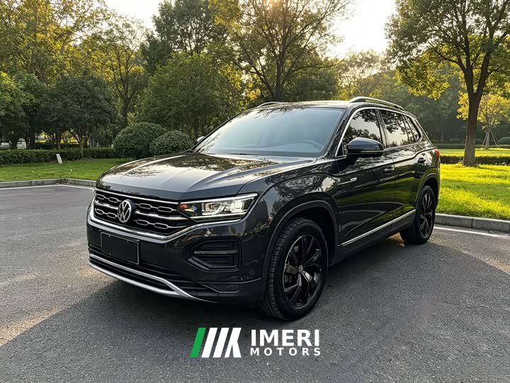 Volkswagen Taos 330TSI FWD Luxury Smart Connected Edition