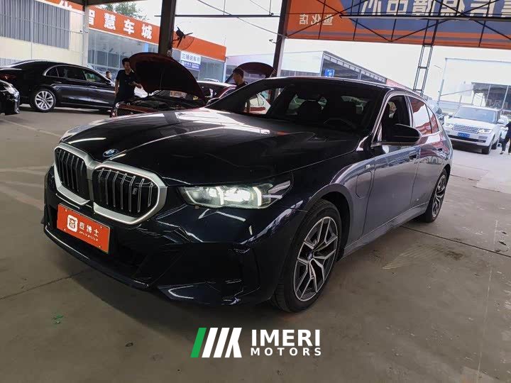 BMW i5 eDrive 35L M Sport Package - ავტომობილი ჩინეთიდან