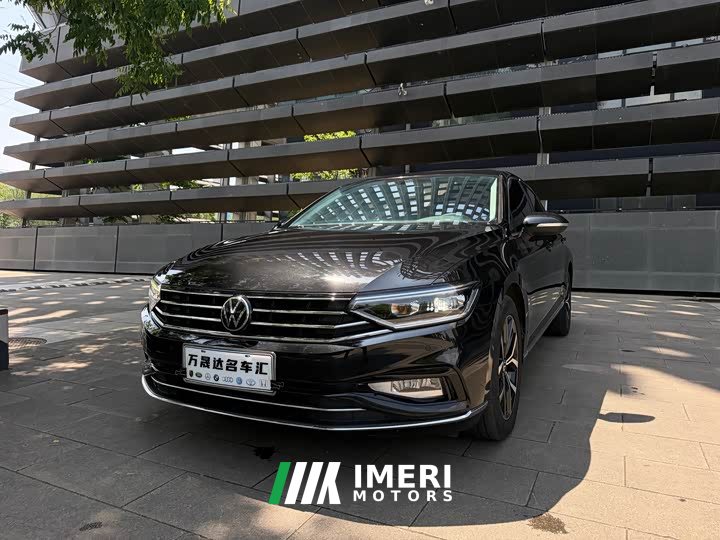 Volkswagen Magotan 330TSI DSG Advance