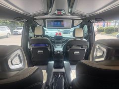 Mercedes-Benz Vito 2.0T Business Edition 7-Seater - ფოტო 9