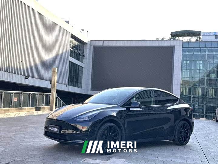 Tesla Model Y Facelift Rear-Wheel Drive