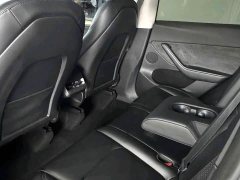 Tesla Model Y Long Range All-Wheel Drive - ფოტო 6