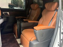 Toyota Vellfire 2024 Crown Hybrid 2.5L Premium Edition - ფოტო 8