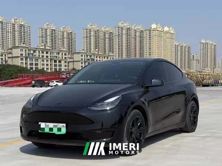 Tesla Model Y Standard Range RWD
