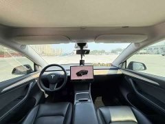 Tesla Model Y Standard Range RWD - ფოტო 8