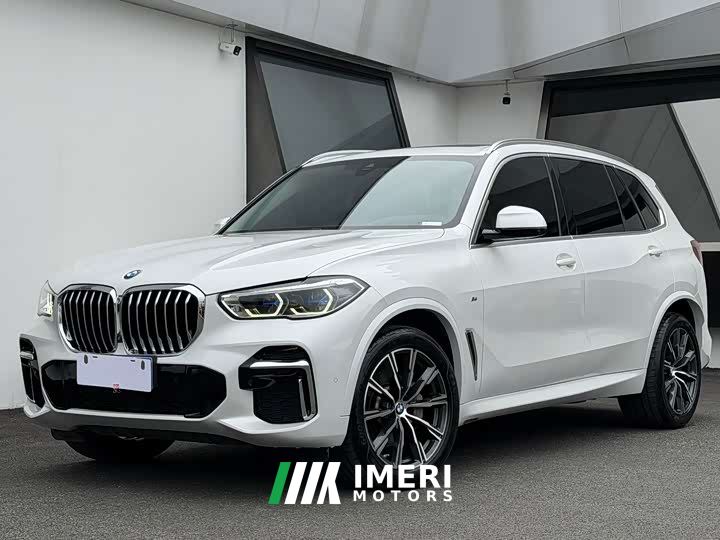 BMW X5 xDrive 30Li Luxury M Sport Package