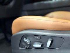 Cadillac XT4 28T FWD Luxury - ფოტო 15