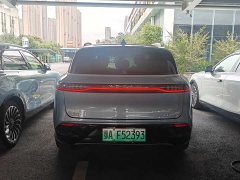 Voyah Lantu FREE Four-Wheel Drive Standard Extended Range Exclusive Luxury Package - ფოტო 11