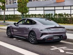 Xiaomi SU7 2024 Rear-Wheel Drive Standard Founder Edition - ფოტო 14
