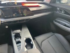 Changan Oushan Z6 Blue Whale 1.5T DCT Smart Comfort Edition - ფოტო 4