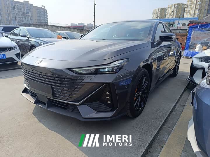 Changan UNI-V 1.5T Deluxe - ავტომობილი ჩინეთიდან