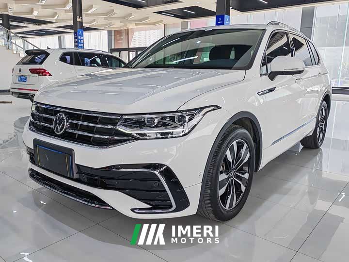 Volkswagen Tiguan L 330TSI Automatic FWD R-Line Comfort Edition