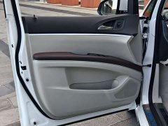 Buick GL8 Land Business Class Comfort Edition - ფოტო 14