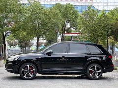 Audi Q7 55 TFSI quattro S line Prestige - ფოტო 4