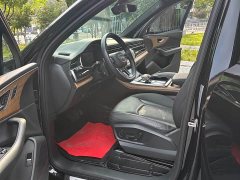 Audi Q7 55 TFSI quattro S line Prestige - ფოტო 9