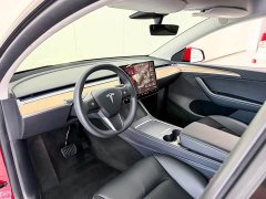 Tesla Model Y Rear-Wheel Drive - ფოტო 9
