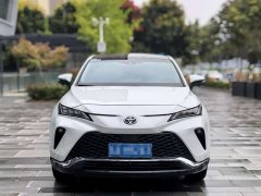 Toyota Veza 2.0L CVT FWD Luxury - ფოტო 2