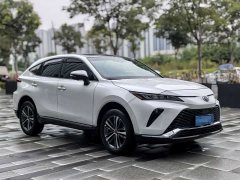 Toyota Veza 2.0L CVT FWD Luxury - ფოტო 3