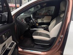 Mercedes-Benz EQA 300 4MATIC Launch Edition - ფოტო 8