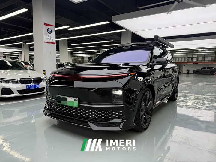 Li Auto L8 Max - ავტომობილი ჩინეთიდან