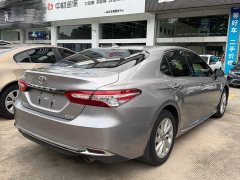 Toyota Camry 2.0G Luxury Edition - ფოტო 4