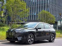 BMW iX xDrive40 - ფოტო 1
