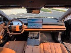 Geely Galaxy Xingyao 8 60km EM-i Luxury - ფოტო 7