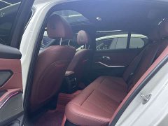 BMW 3 Series 330i M Sport Night Edition Package - ფოტო 9