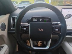 Li Auto L9 Pro - ფოტო 4