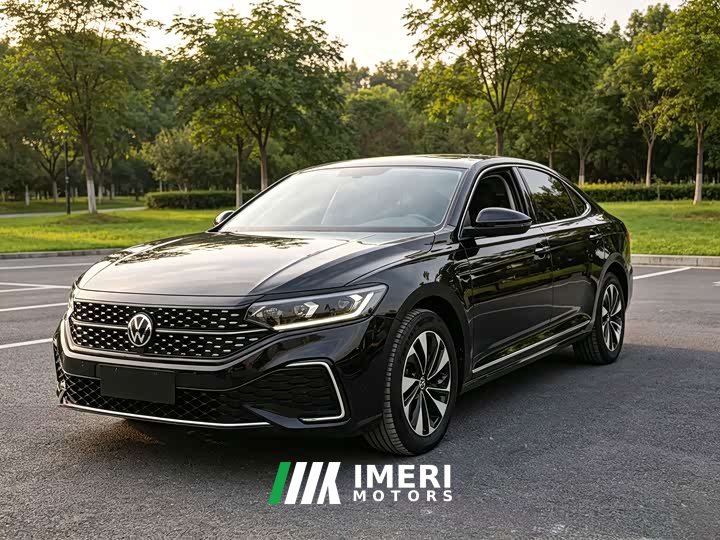 Volkswagen Passat 330TSI Starry Sky Elite