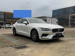 Volvo S60 2022 B4 Intelligent Remote Luxury Edition - ფოტო 3