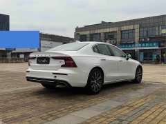 Volvo S60 2022 B4 Intelligent Remote Luxury Edition - ფოტო 9