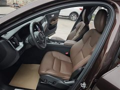 Volvo XC60 T5 AWD Smart Luxury Edition - ფოტო 4