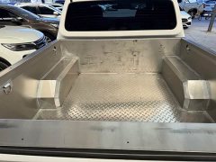 Navara 2.5L Automatic 4WD Premium - photo 10