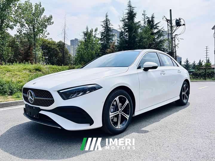 Mercedes-Benz A-Class Facelift A 200 L Fashion Edition