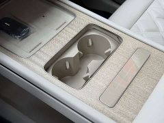 NIO ES8 Six-Seat Executive Luxury Edition - ფოტო 13