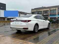 Lexus ES 200 Excellence Edition - ფოტო 9