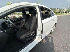 SAIC MG i5 2020 1.5L Manual Deluxe Edition - ფოტო 9