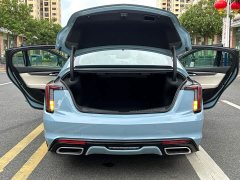 Cadillac CT5 28T Track Performance Edition with Peak Track Package - ფოტო 17